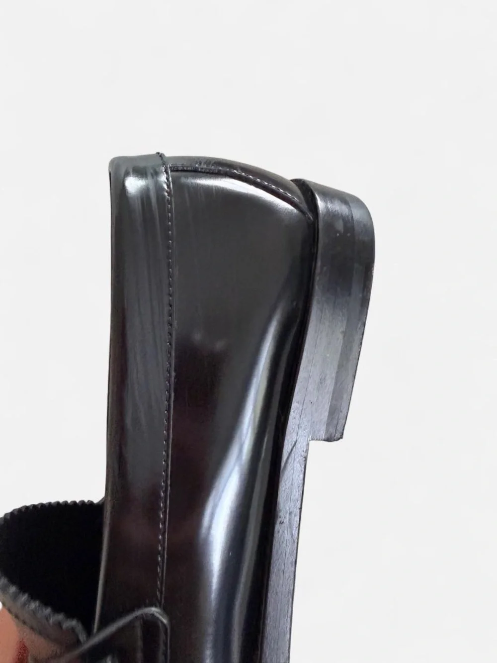 EUC BURBERRY Shane Check Penny Loafers